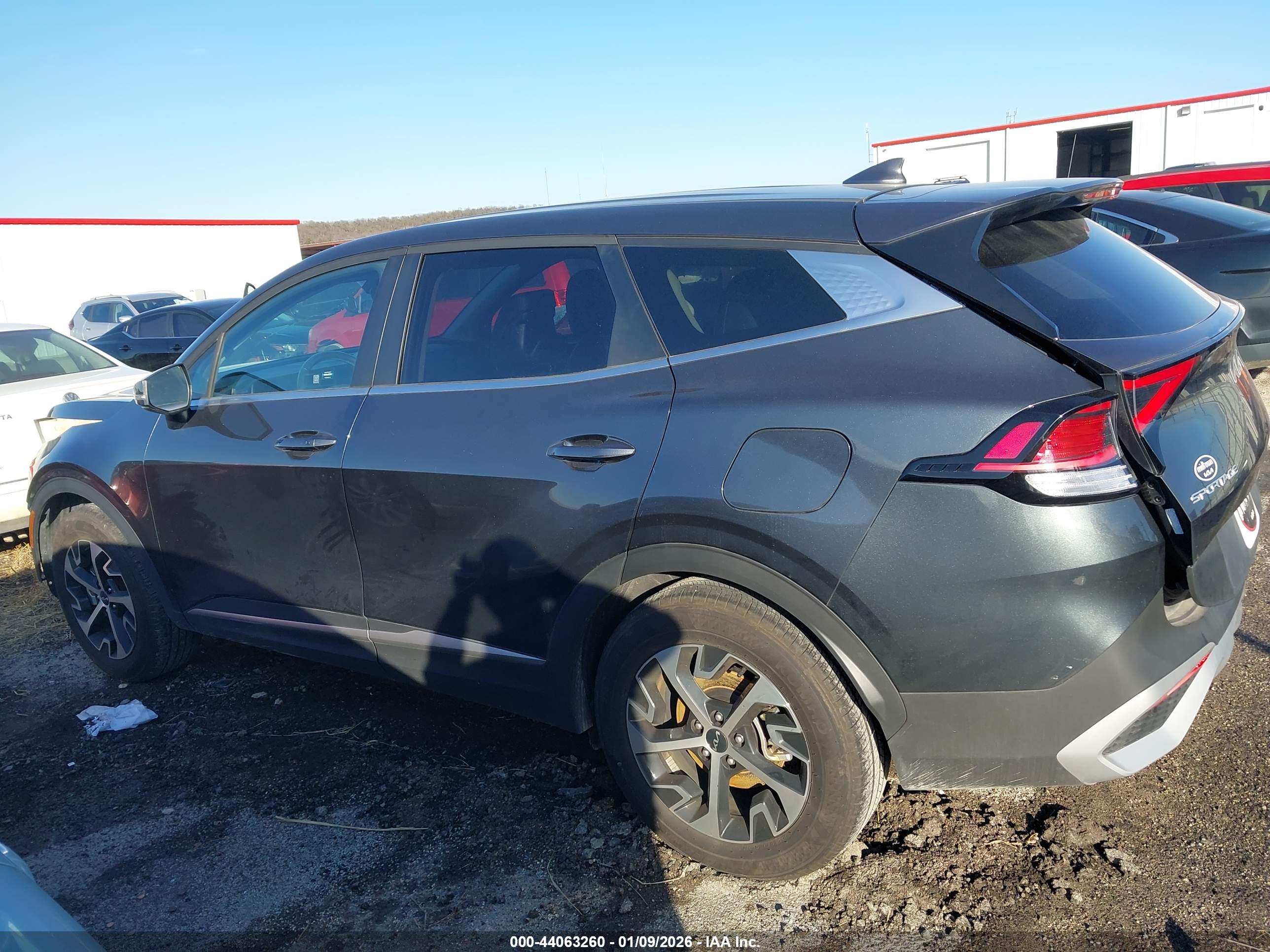 2025 KIA SPORTAGE EX