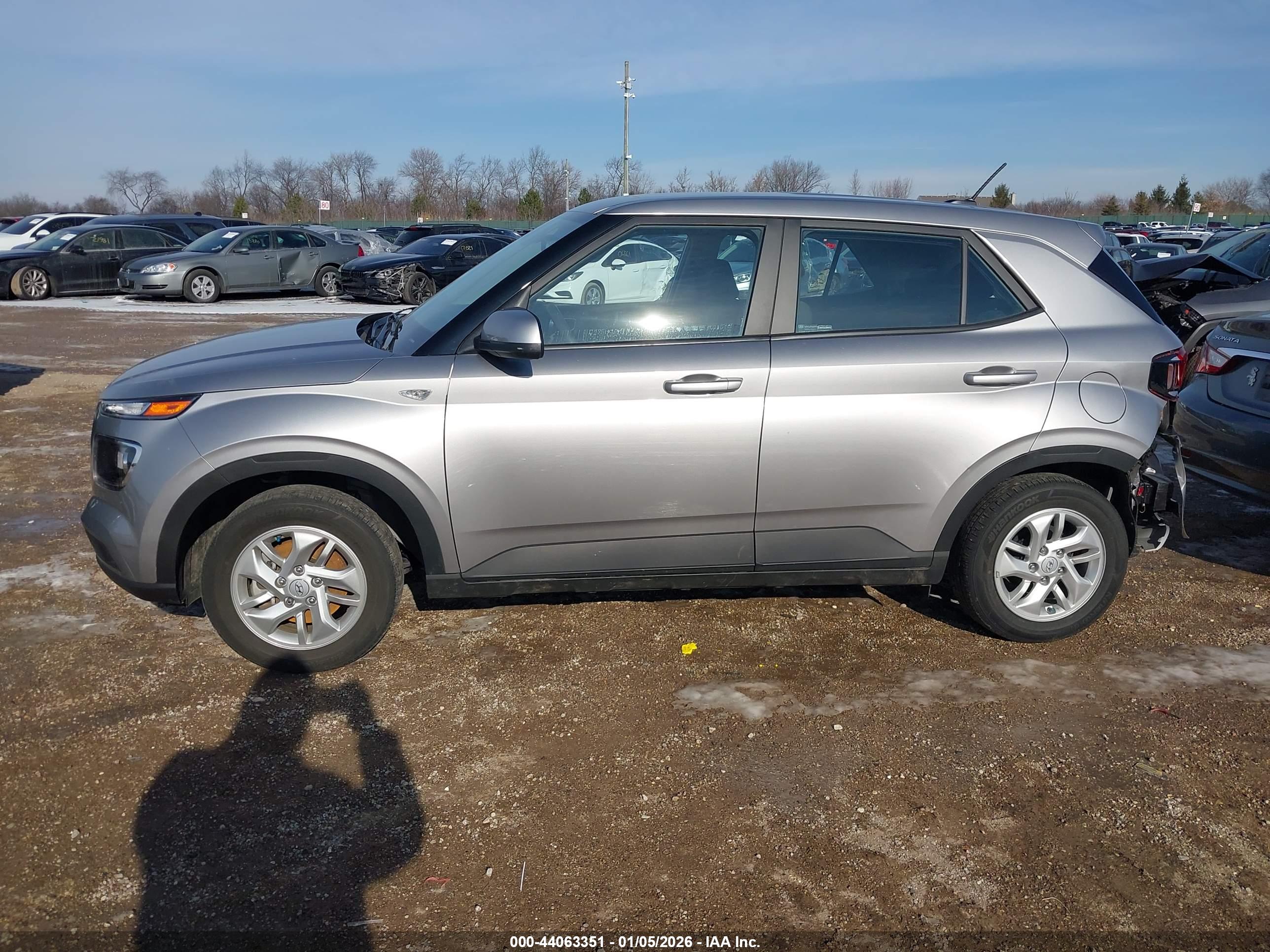 2023 HYUNDAI VENUE SE