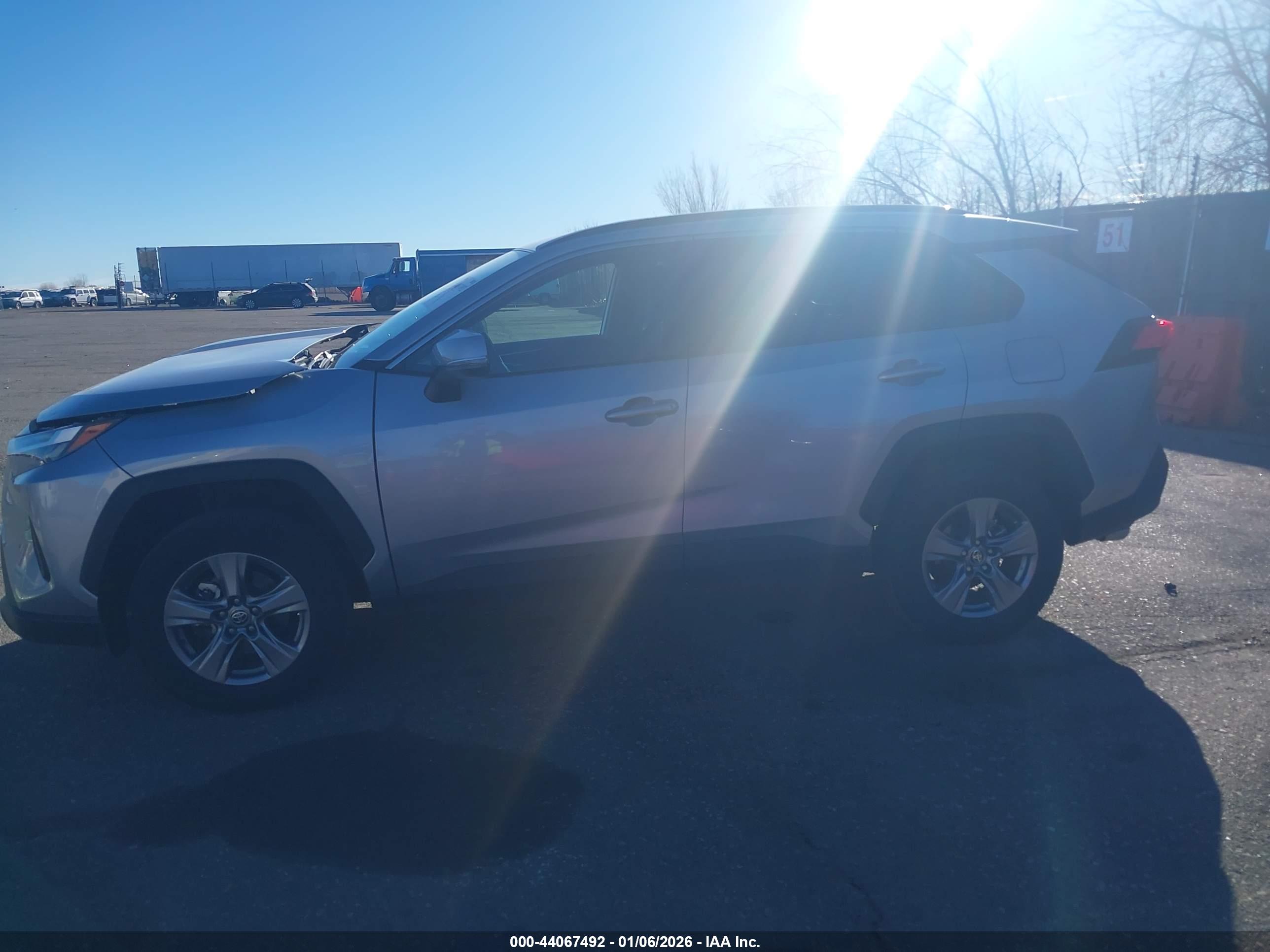 2024 TOYOTA RAV4 XLE