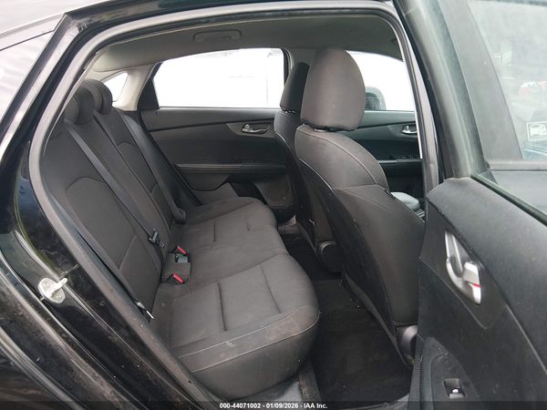 2019 KIA FORTE LXS