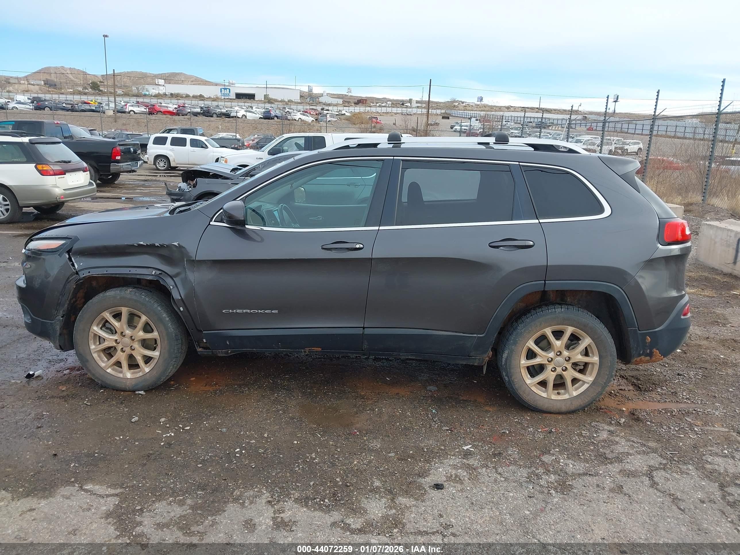 2017 JEEP CHEROKEE LATITUDE FWD