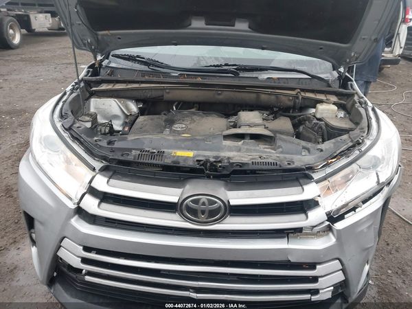 2017 TOYOTA HIGHLANDER XLE