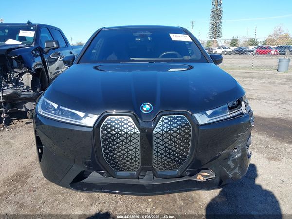 2025 BMW IX XDRIVE50