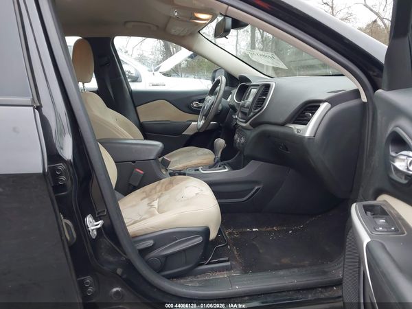 2017 JEEP CHEROKEE SPORT FWD