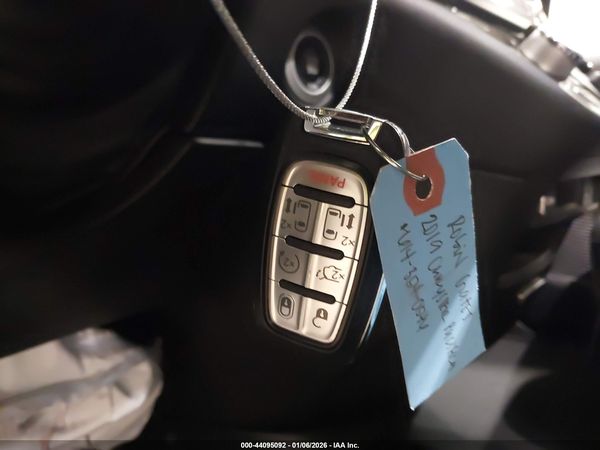 2019 CHRYSLER PACIFICA TOURING L — I11