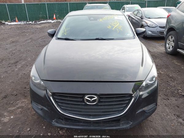 2018 MAZDA MAZDA3 TOURING