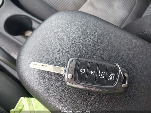 2019 HYUNDAI KONA SE