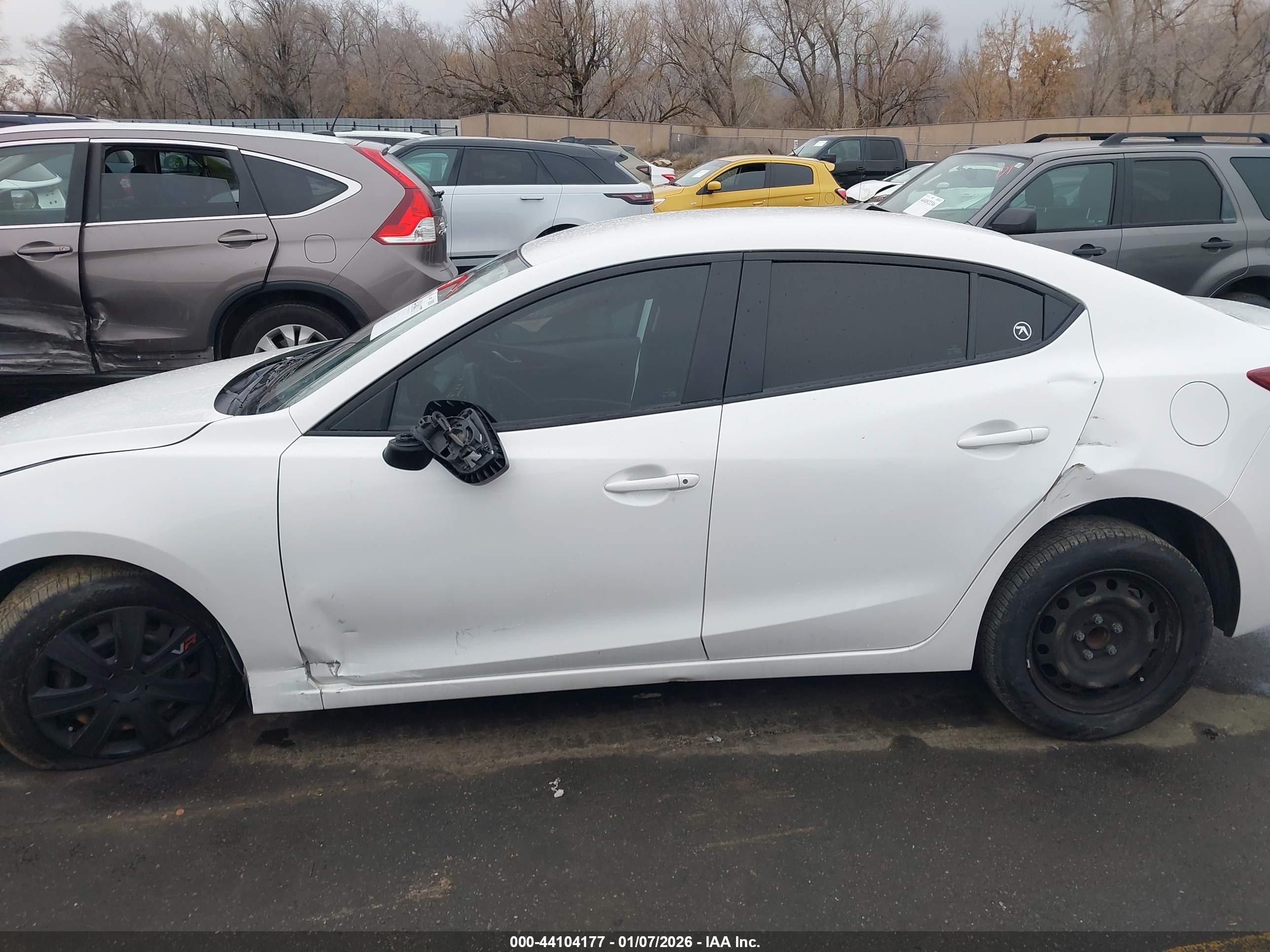 2016 MAZDA MAZDA3 I SPORT