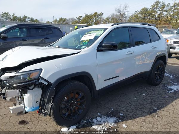 2023 JEEP CHEROKEE ALTITUDE LUX 4X4