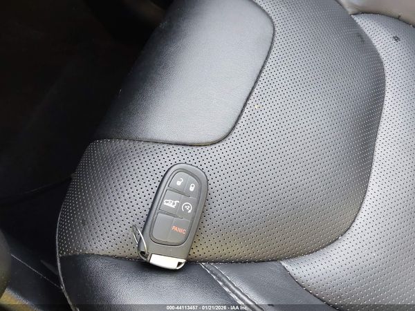 2023 JEEP CHEROKEE ALTITUDE LUX 4X4