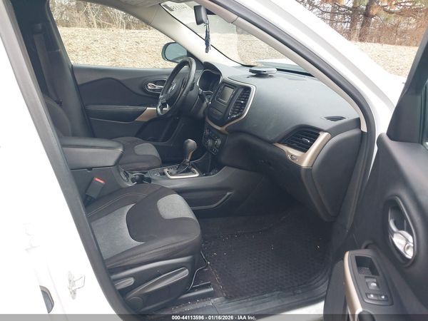 2018 JEEP CHEROKEE LATITUDE FWD