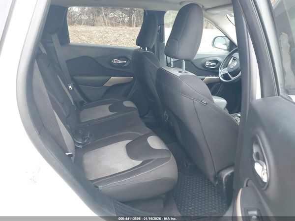 2018 JEEP CHEROKEE LATITUDE FWD