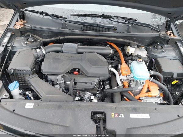 2025 KIA SPORTAGE PLUG-IN HYBRID X-LINE PRESTIGE
