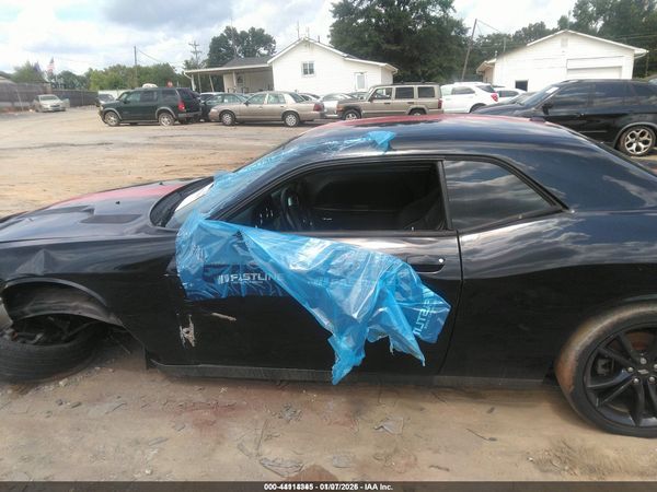 2012 DODGE CHALLENGER SXT