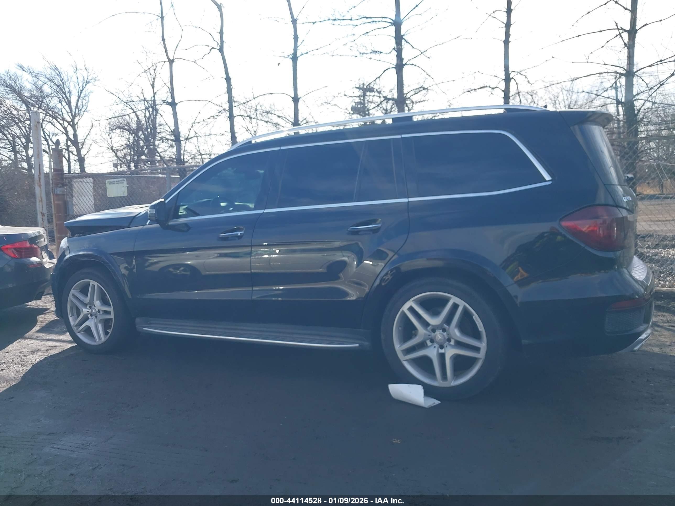 2014 MERCEDES-BENZ GL 550 4MATIC