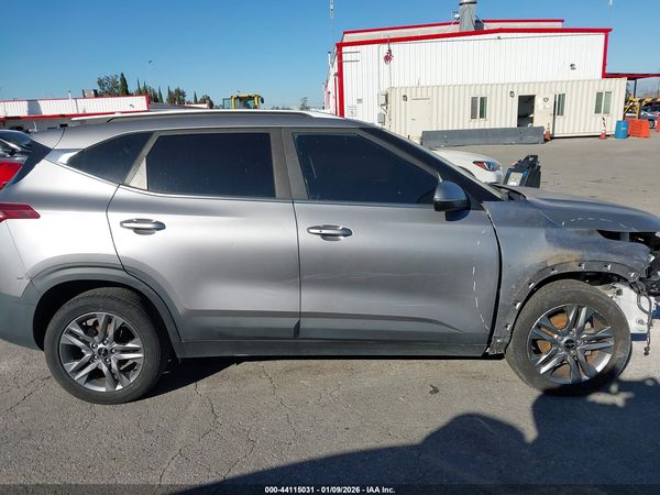 2022 KIA SELTOS S