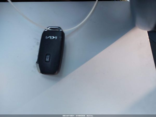2022 KIA SELTOS S
