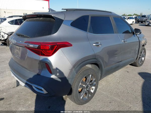 2022 KIA SELTOS S