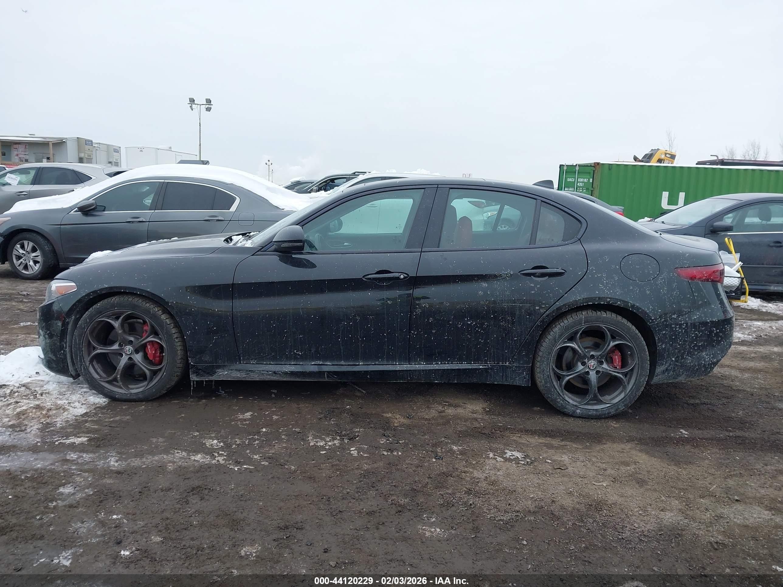 2017 ALFA ROMEO GIULIA TI AWD