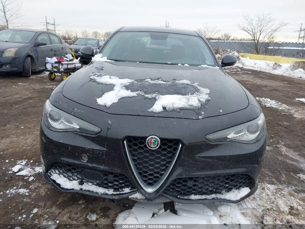 2017 ALFA ROMEO GIULIA TI AWD