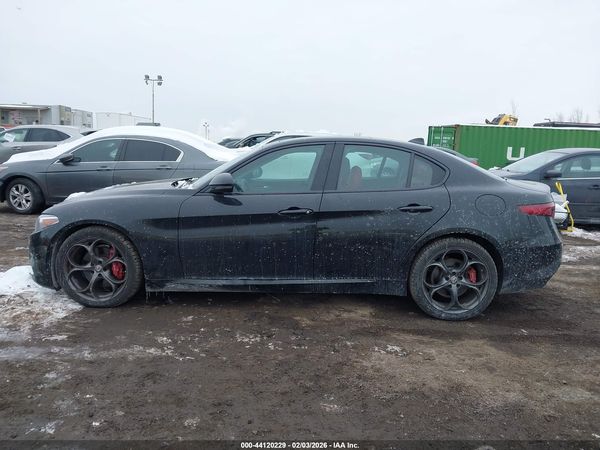 2017 ALFA ROMEO GIULIA TI AWD