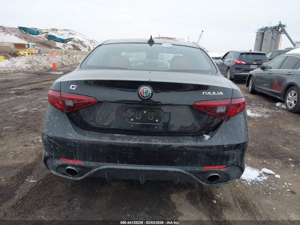 2017 ALFA ROMEO GIULIA TI AWD