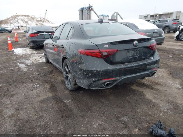 2017 ALFA ROMEO GIULIA TI AWD
