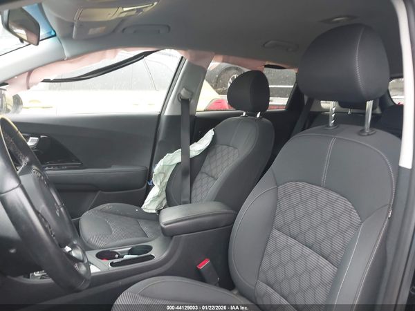 2022 KIA NIRO LXS