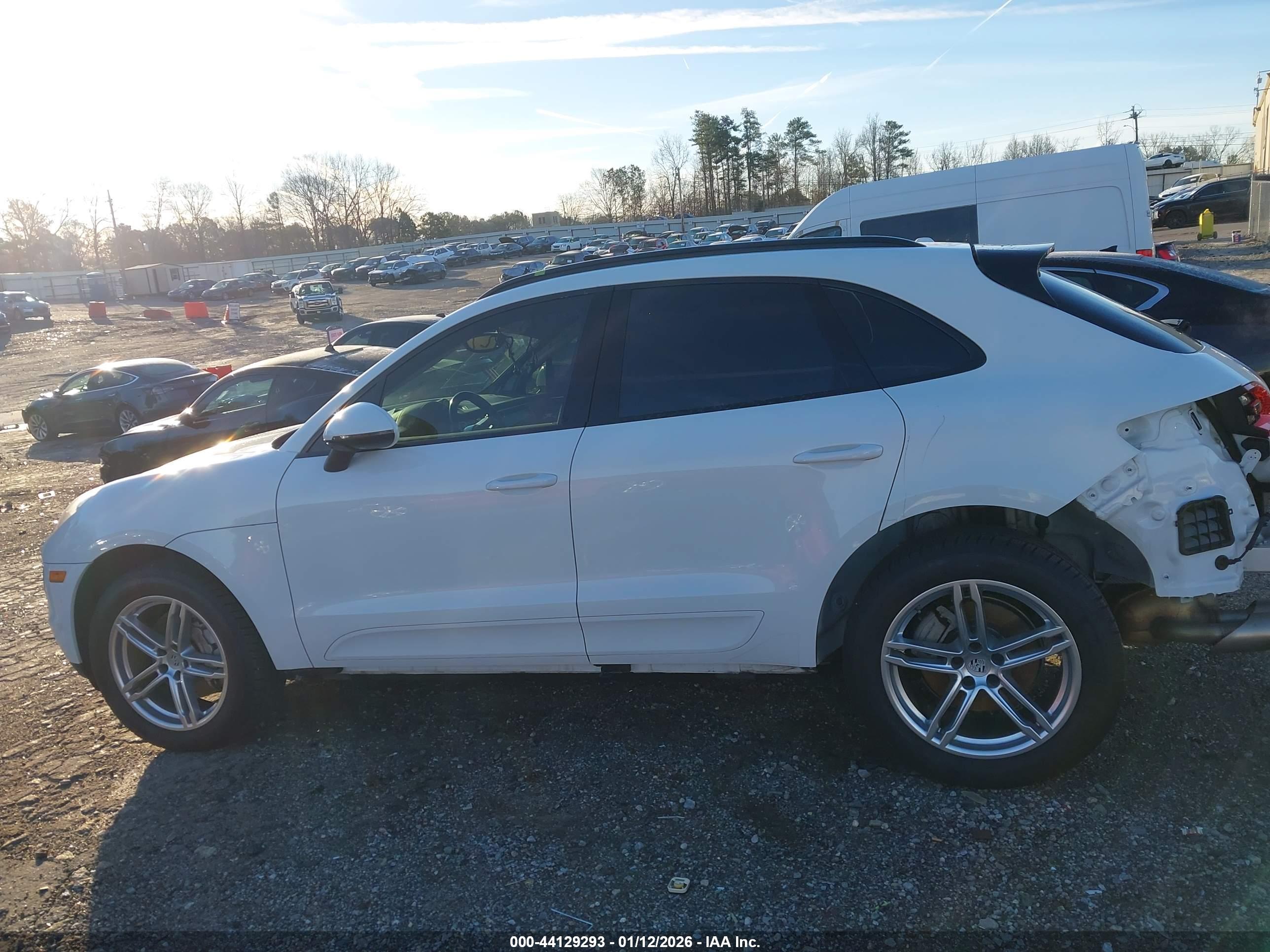 2017 PORSCHE MACAN S