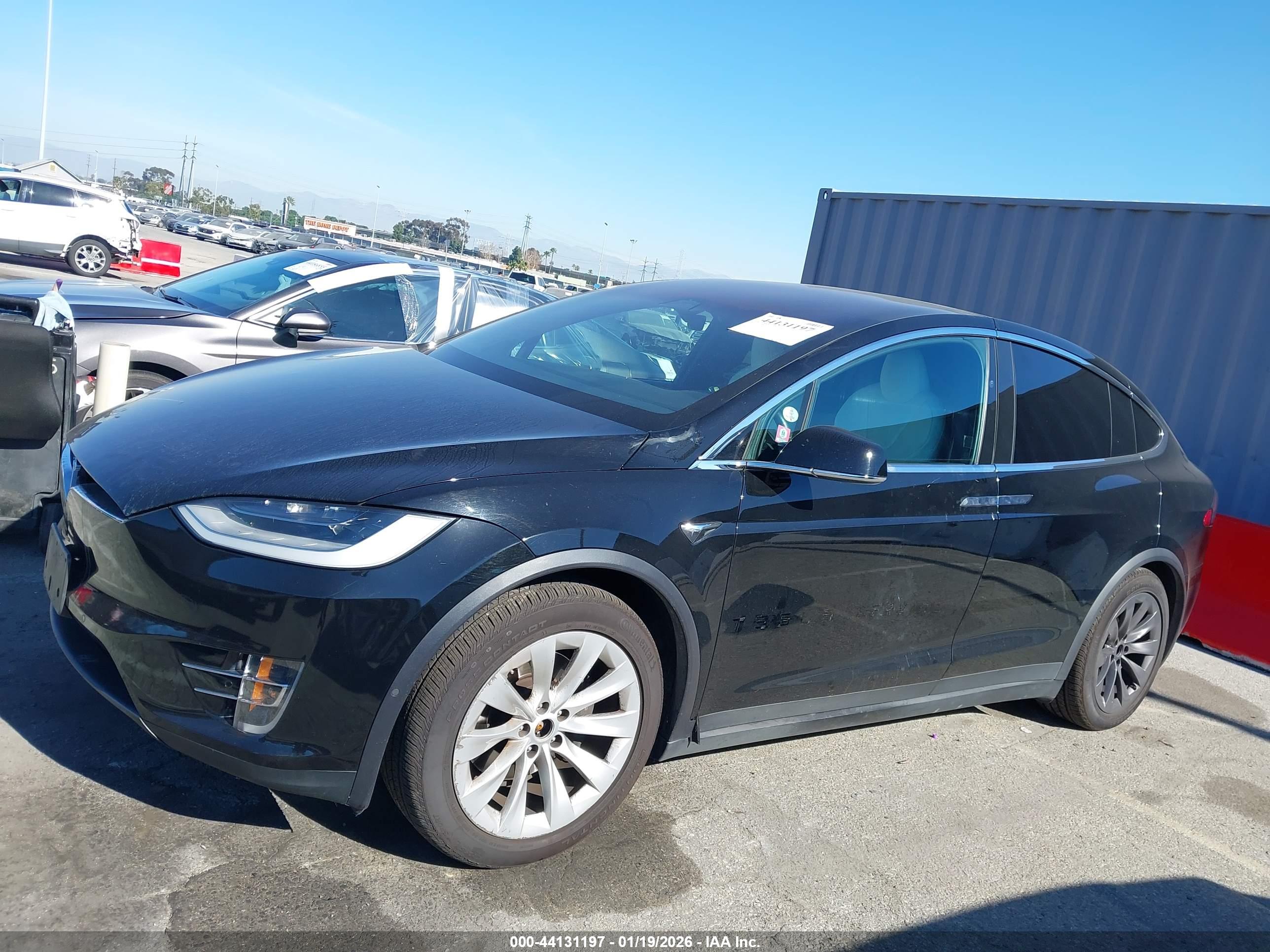 2020 TESLA MODEL X