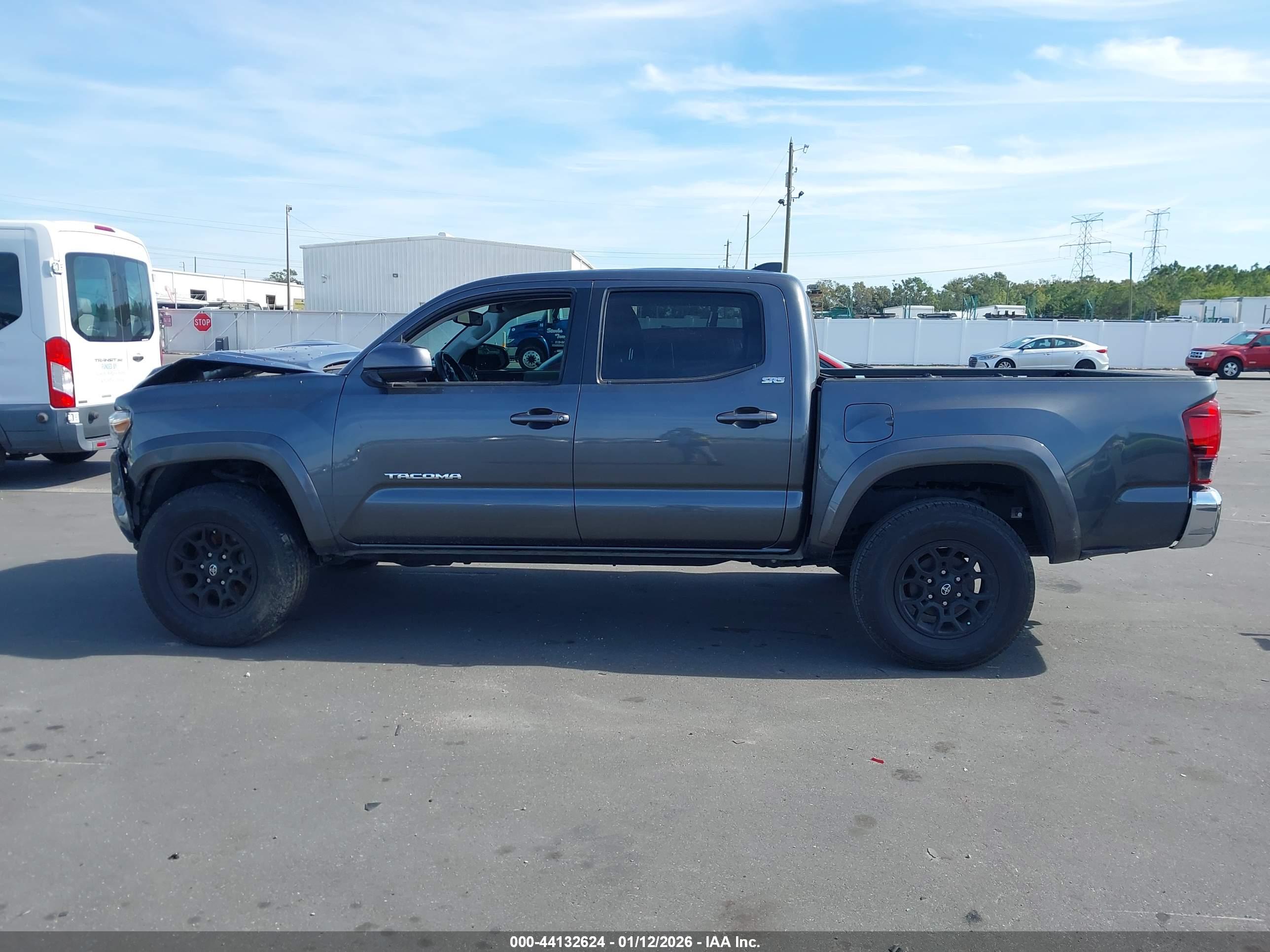 2021 TOYOTA TACOMA SR5 V6