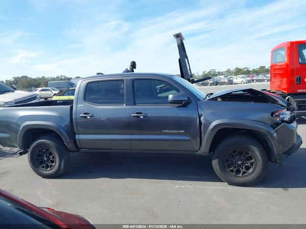 2021 TOYOTA TACOMA SR5 V6