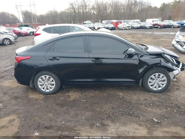 2022 HYUNDAI ACCENT SE