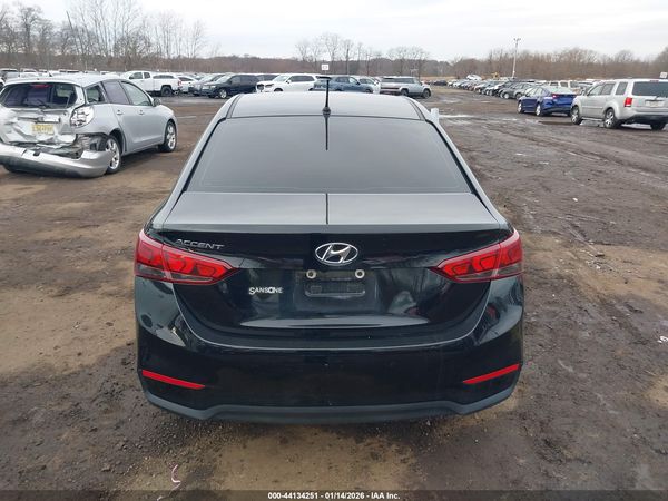 2022 HYUNDAI ACCENT SE