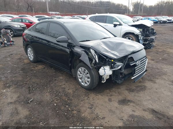 2022 HYUNDAI ACCENT SE