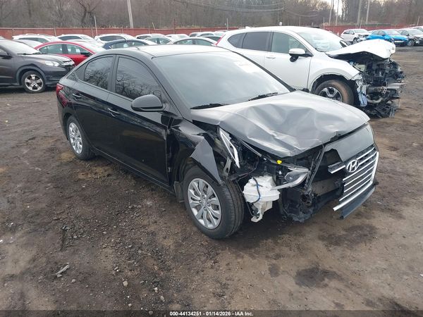 2022 HYUNDAI ACCENT SE