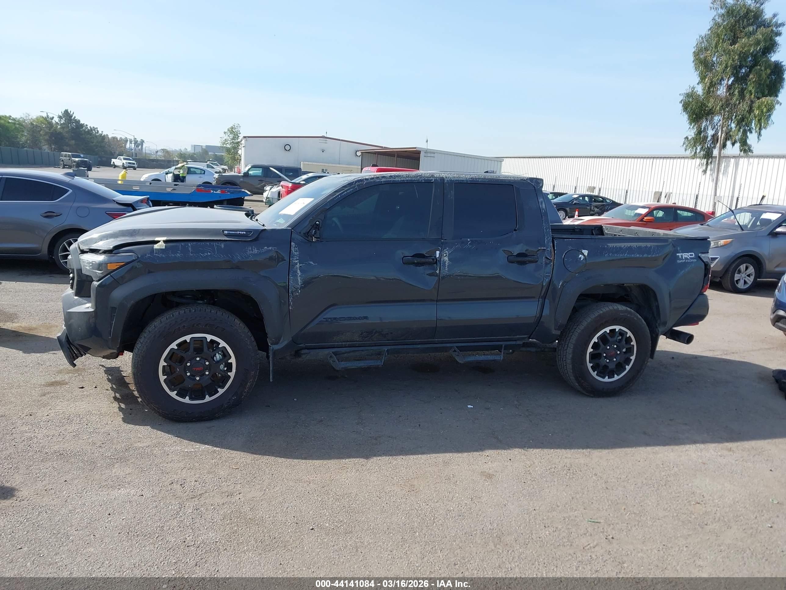 2025 TOYOTA TACOMA HYBRID TRD OFF ROAD