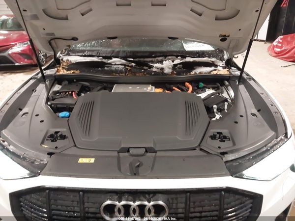 2021 AUDI E-TRON PREMIUM QUATTRO