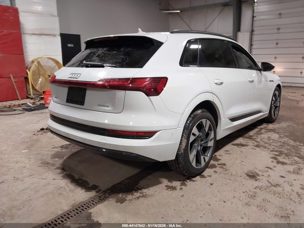 2021 AUDI E-TRON PREMIUM QUATTRO