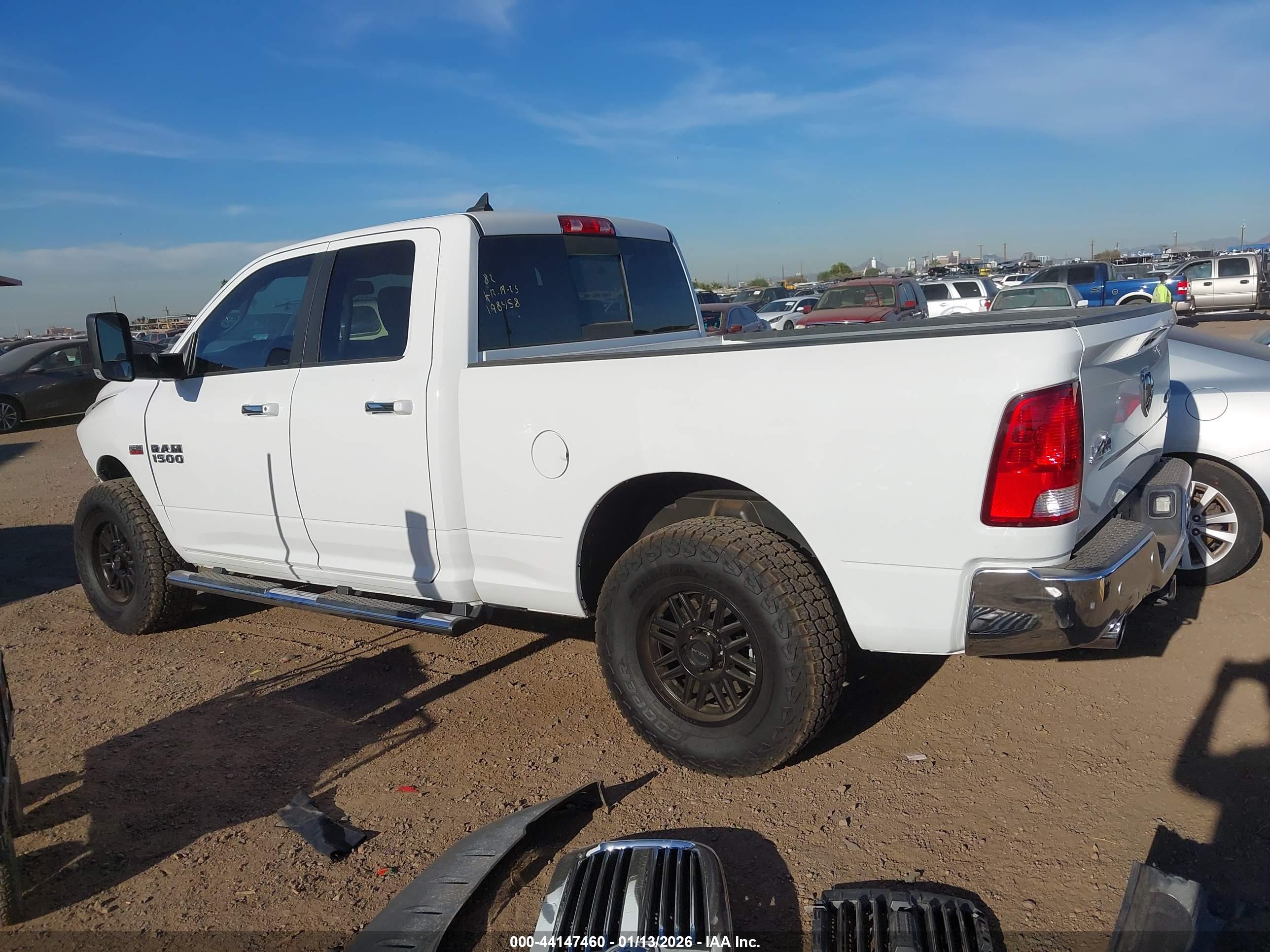 2018 RAM 1500 BIG HORN  4X4 6'4 BOX