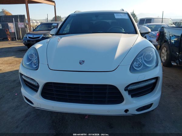 2012 PORSCHE CAYENNE TURBO