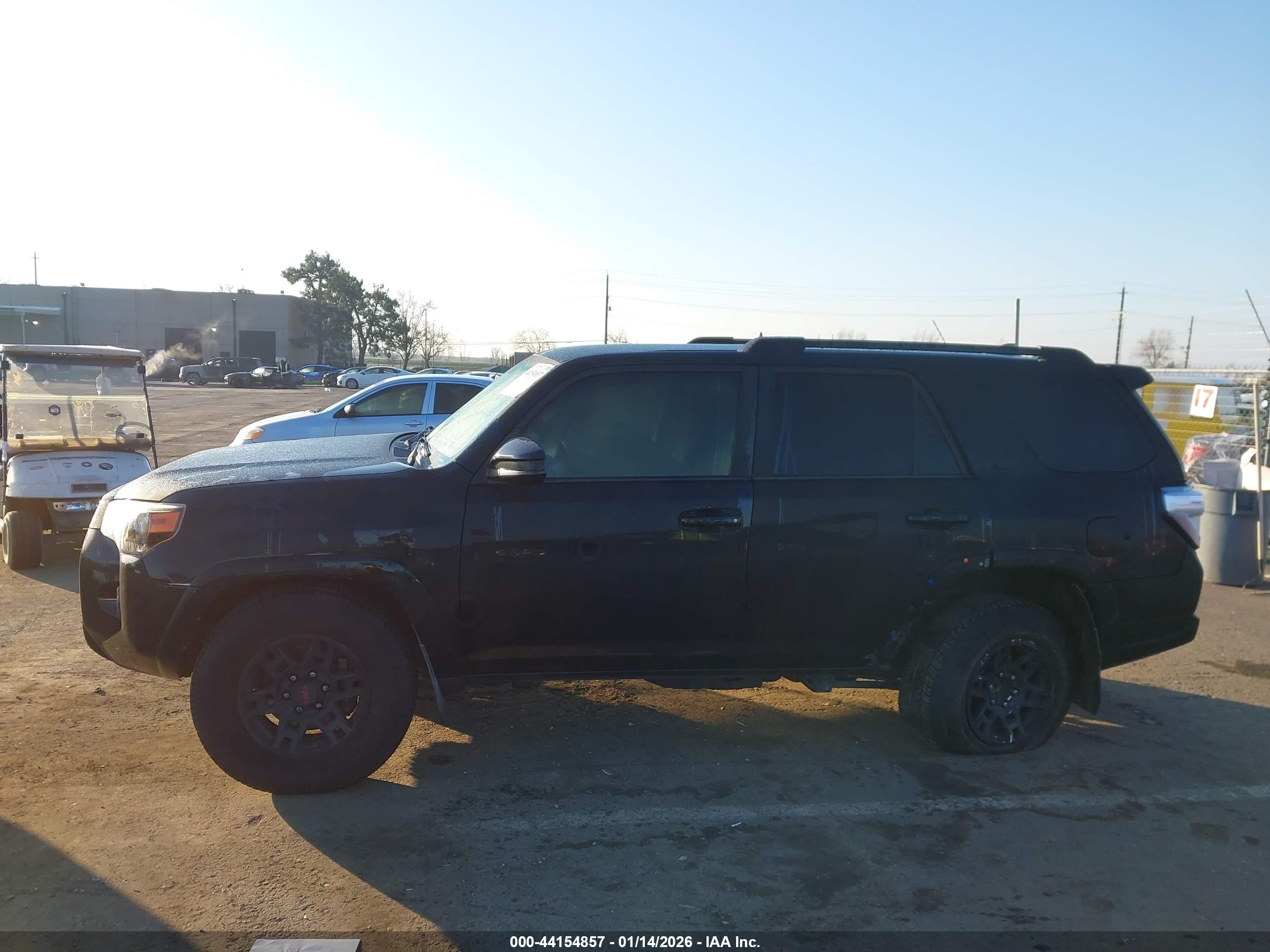 2019 TOYOTA 4RUNNER SR5