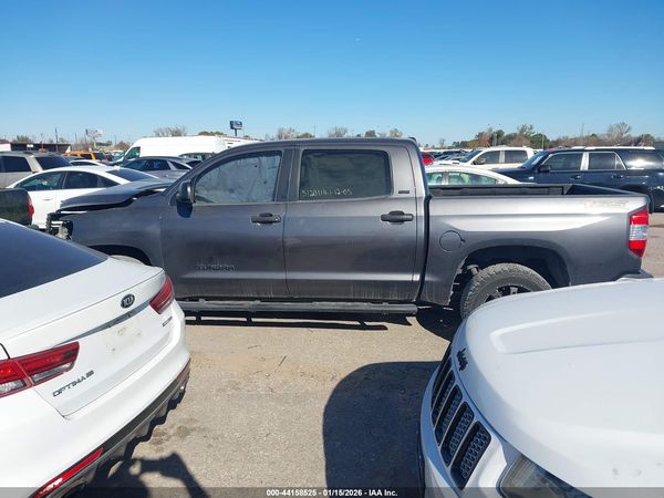 2016 TOYOTA TUNDRA