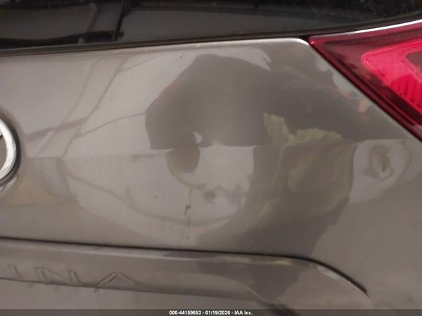 2017 TOYOTA SIENNA XLE 8 PASSENGER
