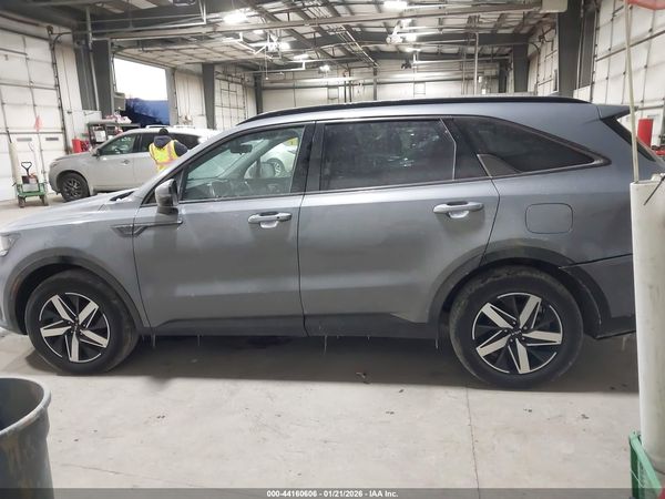 2023 KIA SORENTO S