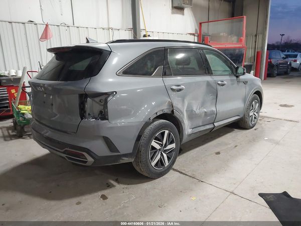 2023 KIA SORENTO S