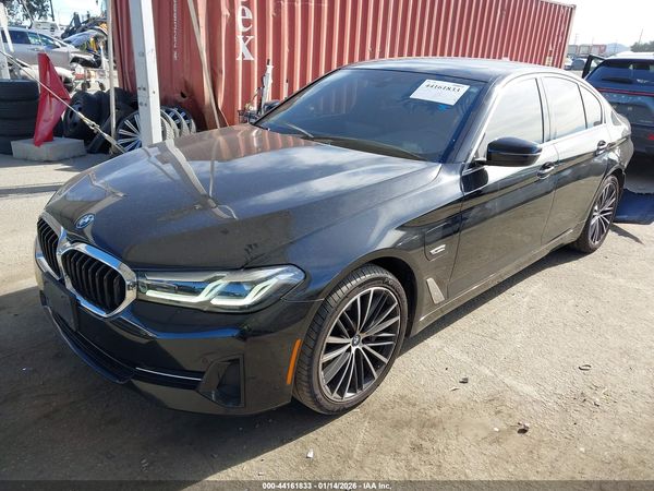 2022 BMW 530E