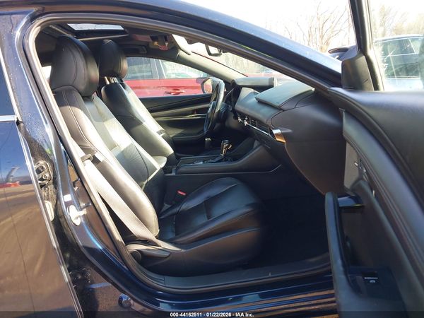 2019 MAZDA 3 PREFERRED