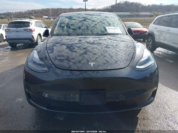 2024 TESLA MODEL Y RWD