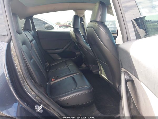 2024 TESLA MODEL Y RWD